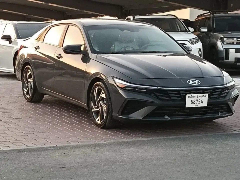 Hyundai Elantra COMFORT, 2.0