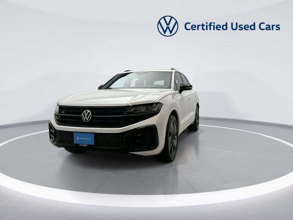 Volkswagen Touareg Touareg R-Line + (Ref#00130) - 42,100 AED SAVINGS from New Car