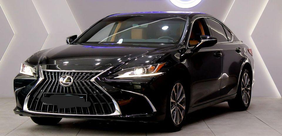 Lexus ES300h GCC // NO ACCIDENTS NO PAINT