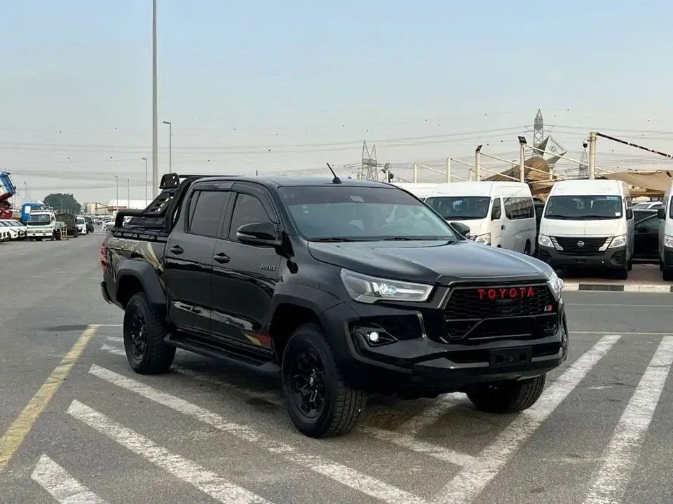 Toyota Hilux 2021 Toyota Hilux GR Sport - 2.7L V4 - GCC - Full Automatic Patrol - 4x4 AWD - Off Road Edition