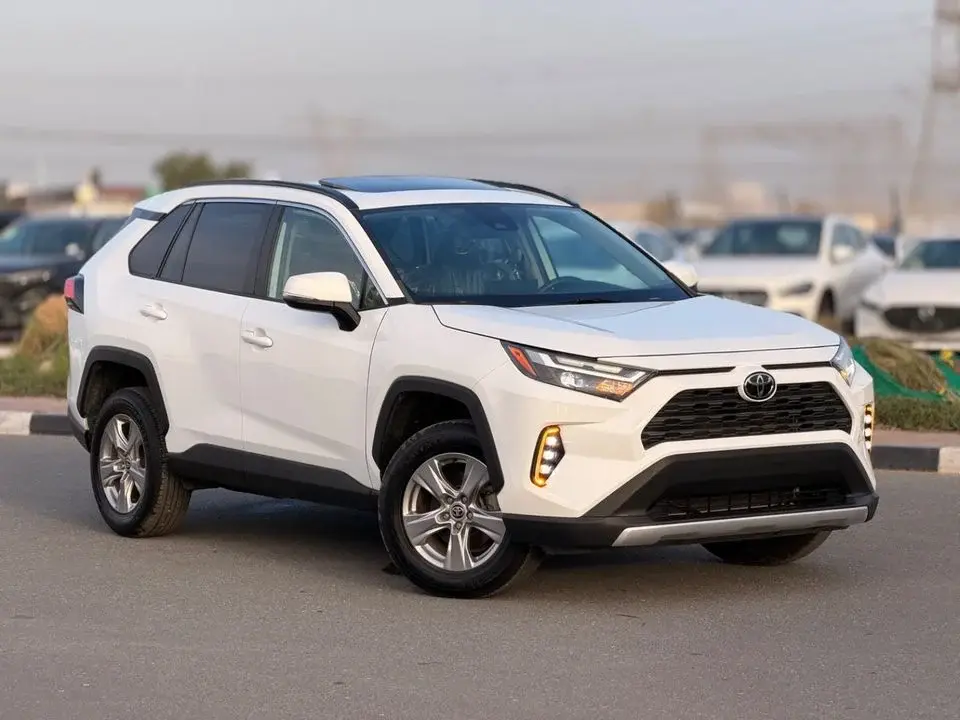 Toyota RAV4 XLE 2.5L Full Option