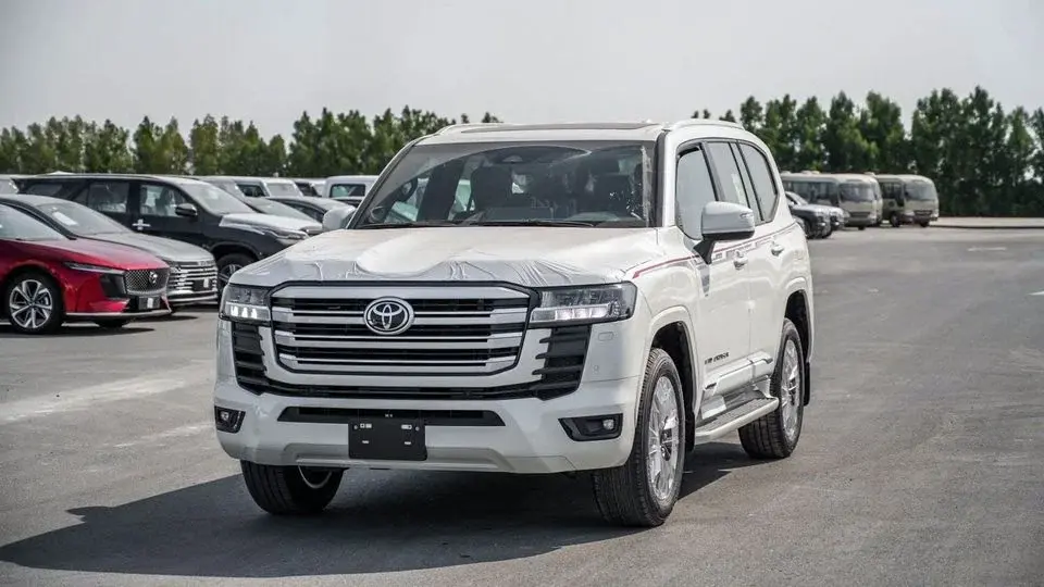 Toyota Land Cruiser 3.5L TT FULL WITH RADAR 2026
