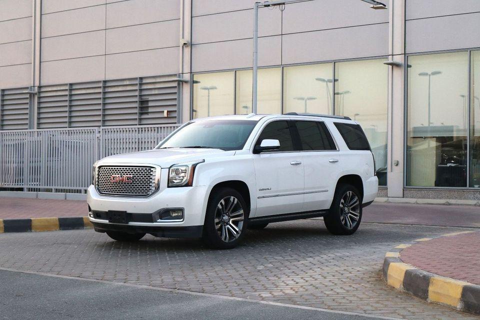 GMC Yukon Denali 6.2L (8 Seater)