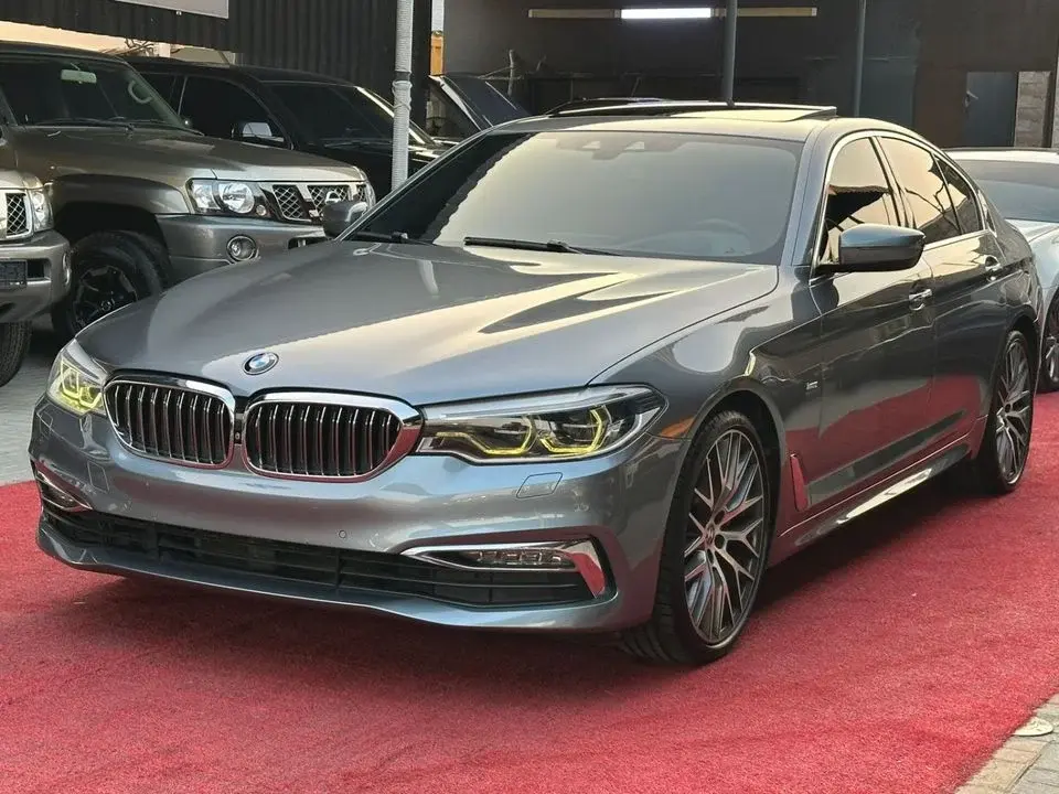 BMW 540i Luxury 3.0L