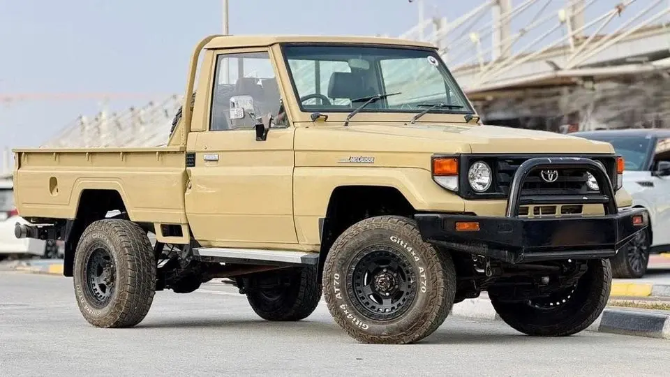 Toyota Land Cruiser Pick Up 1989 4.0L DIESEL ENGINE MANUAL TRANSMISSION RHD BULL BAR SINGLE CABIN TOW HITCH
