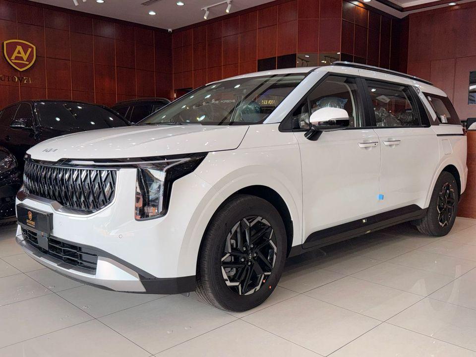 Kia Carnival KIA CARNIVAL 2026 GCC SPEC IMMEDIATE DELIVERY