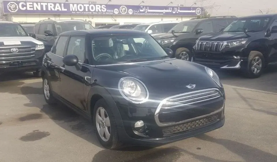 Mini Cooper RHD 4 dr PETROL 1.5cc LOW KMS AS NEW JAPAN IMPORT Export only