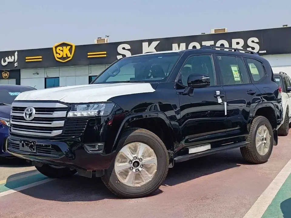 Toyota Land Cruiser GXR TWIN TURBO / 3.5L PETROL A/T / SUNROOF / DVD+CAMERA / REAR PARKING SENSOR (CODE # LC35GXRM)