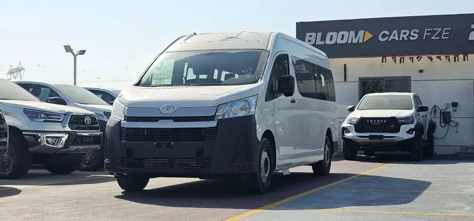 Toyota Hiace Toyota Hiace 2.8L DIESEL MANUAL13 SEATER PASSENGER HIGH ROOF