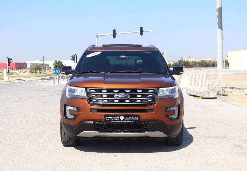 Ford Explorer XLT 3.5L Ford Explorer - 2017 - GCC - Full Option - 6 V- XLT - 4WD - 3.3L -7 Seats - In excellent c