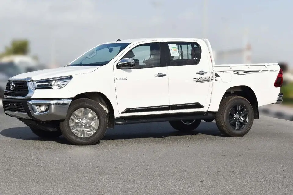 Toyota Hilux 4X4 2.7L A/T (DOUBLE CAB, AUTO AC)