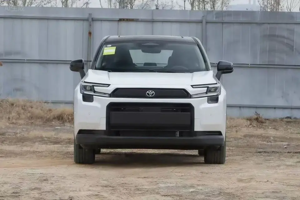 Toyota RAV4 2.0L AWD Luxury Edition