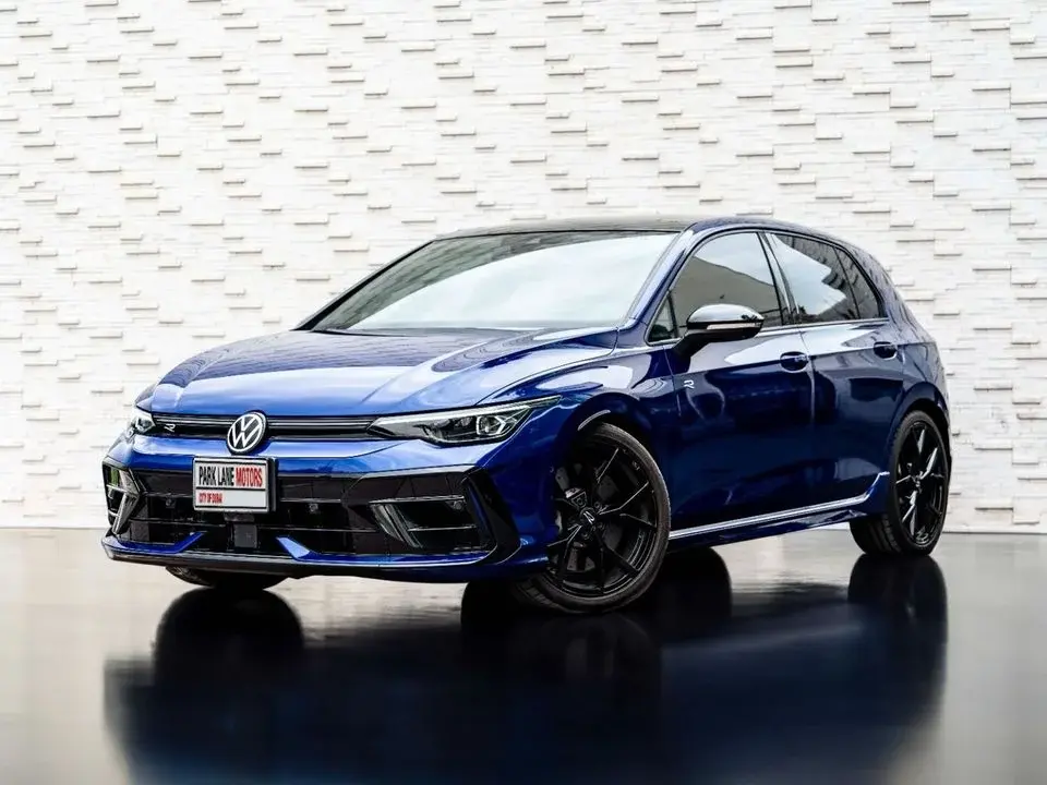 Volkswagen Golf R Base 2.0T