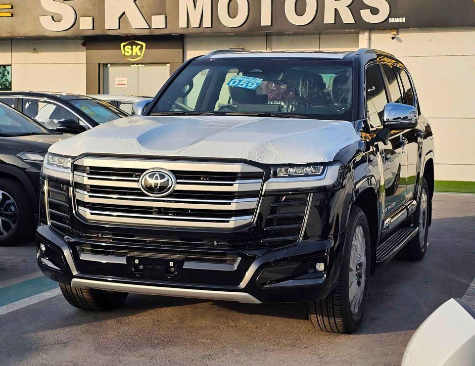 Toyota Land Cruiser VX HYBRID / 3.5L V6 PETROL /RADAR/BIG DVD/JBL SPKRS/COOL BOX/LETAHER WITH MEMORY SEATS (CODE#VXH25)