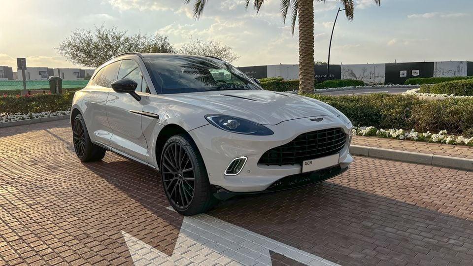 Aston Martin DBX