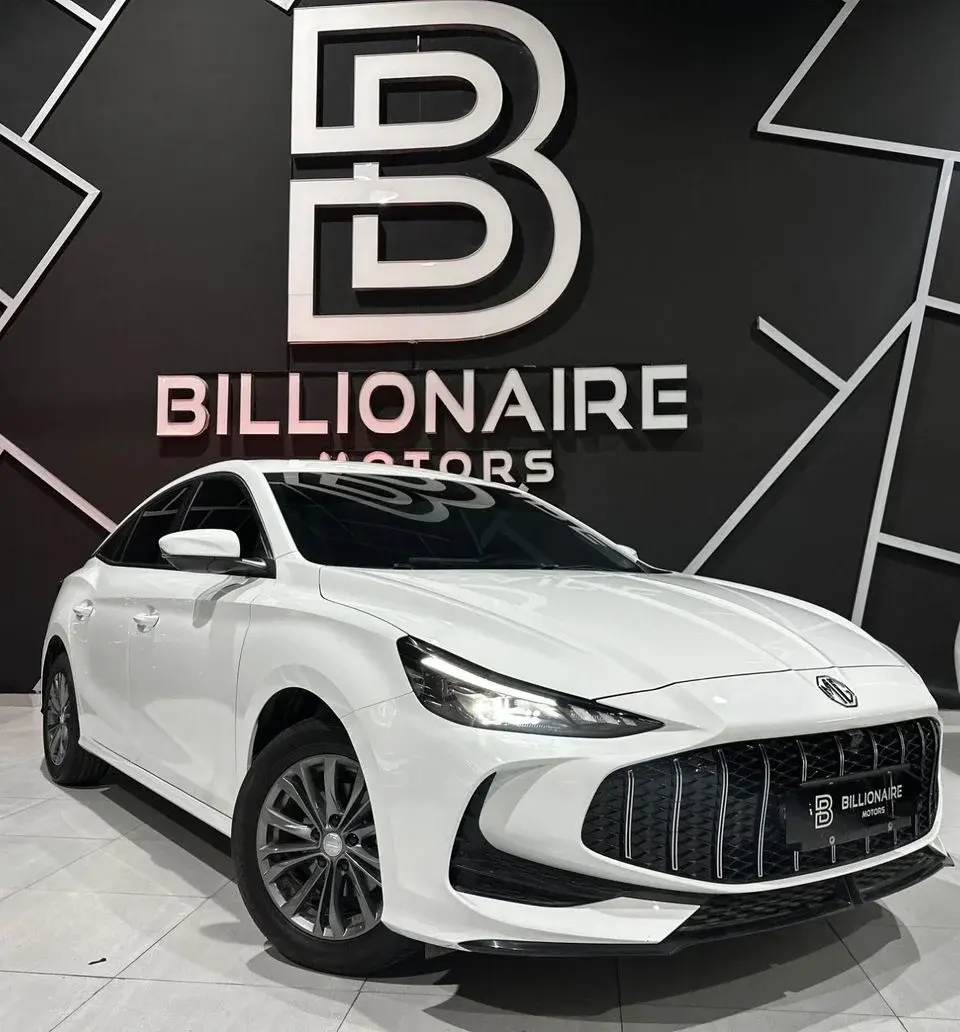 MG 5 MG 5 2025 FULL OPTIONS UNDER WARRANTY CHINESE SPECS