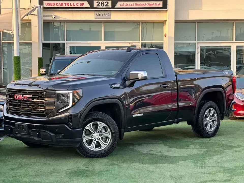GMC Sierra GMC SIERRA ELEVATION 2024GCC FULL OPTION ORIGINAL PAINT PERFECT CONDITION UNDER WARRANTY