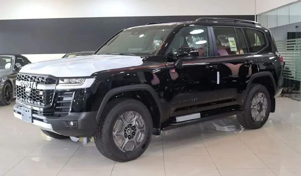 Toyota Land Cruiser (LC300) GR-Sport, 3.3L Turbo Diesel 4WD 10-Speed Automatic 2026 Model Ready for Export