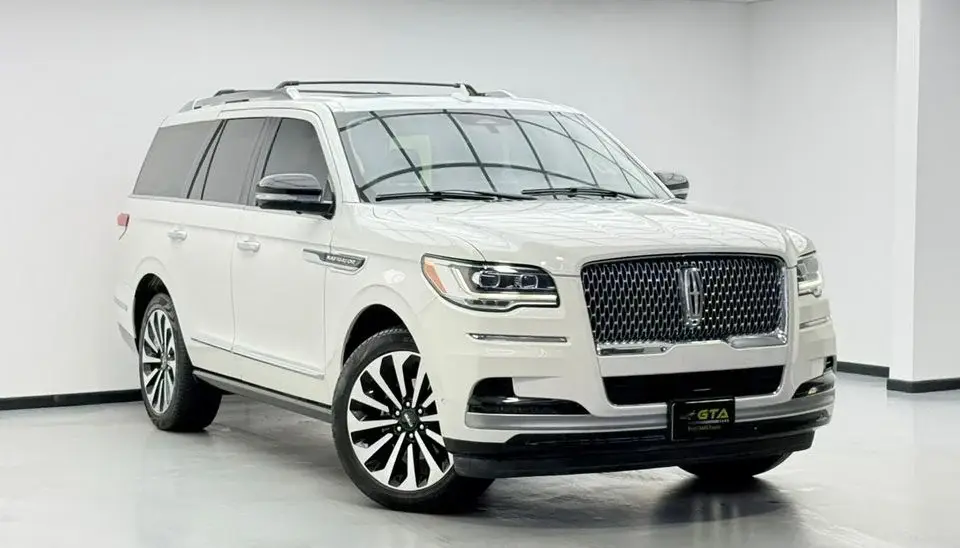 Lincoln Navigator 2024 Lincoln Navigator Reserve, 2030 Lincoln Warranty + Service Pack, Low Km, 8 Seater, GCC