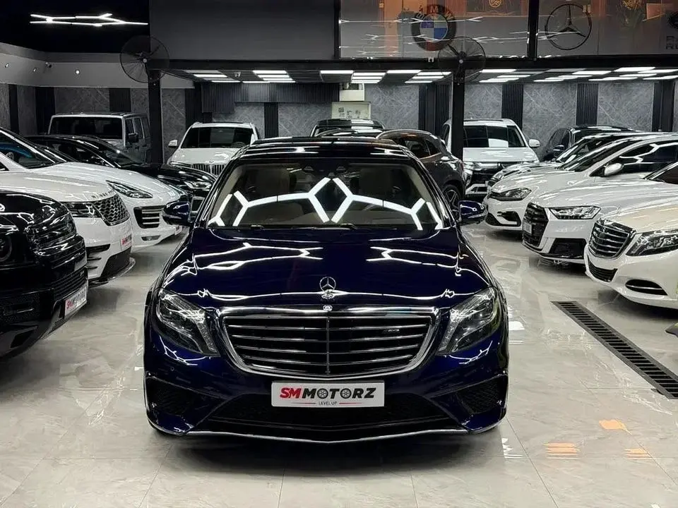 Mercedes-Benz S 63 AMG Std 5.5L