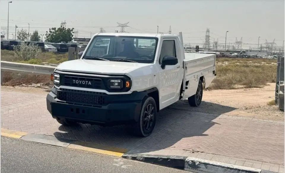 Toyota Hilux Toyota hilux Tamarwa 2.4L diesel engine LHD Export only