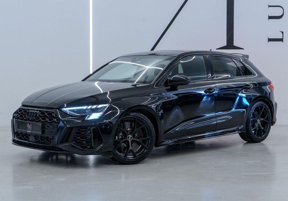 Audi RS3 TFSI quattro 2.5L Sportback 2023 Audi RS3 Quattro, Fully Loaded, Excellent Condition, European Specs