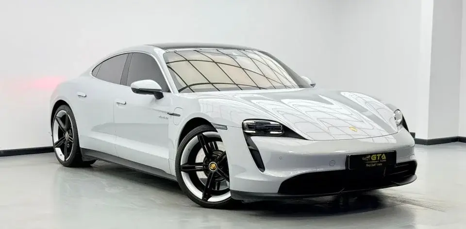 Porsche Taycan 4S 2022 Porsche Taycan 4S, 2027 Porsche Warranty, Full Porsche Service History, Fully Loaded, GCC