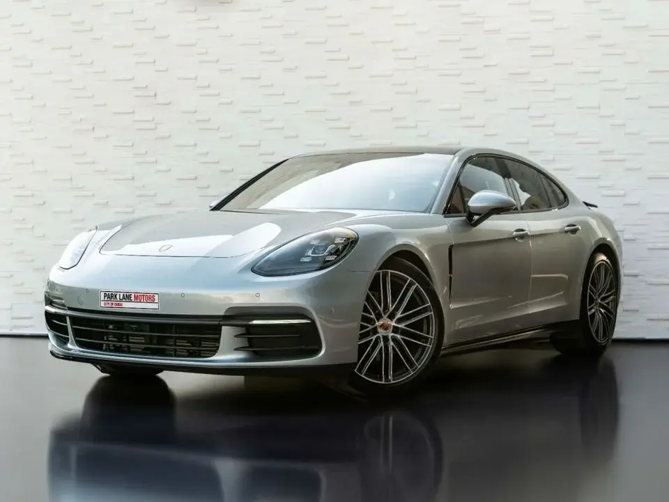 Porsche Panamera Std 3.0L (325 HP)