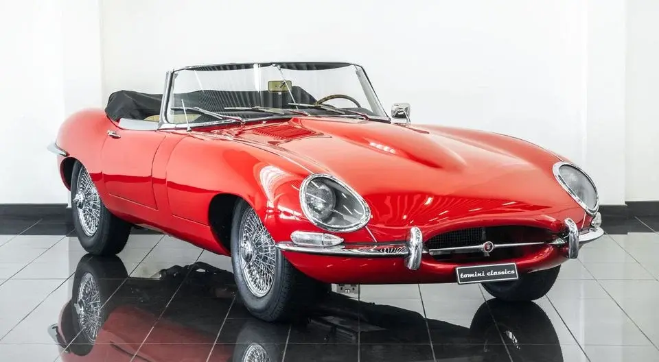 Jaguar E Type