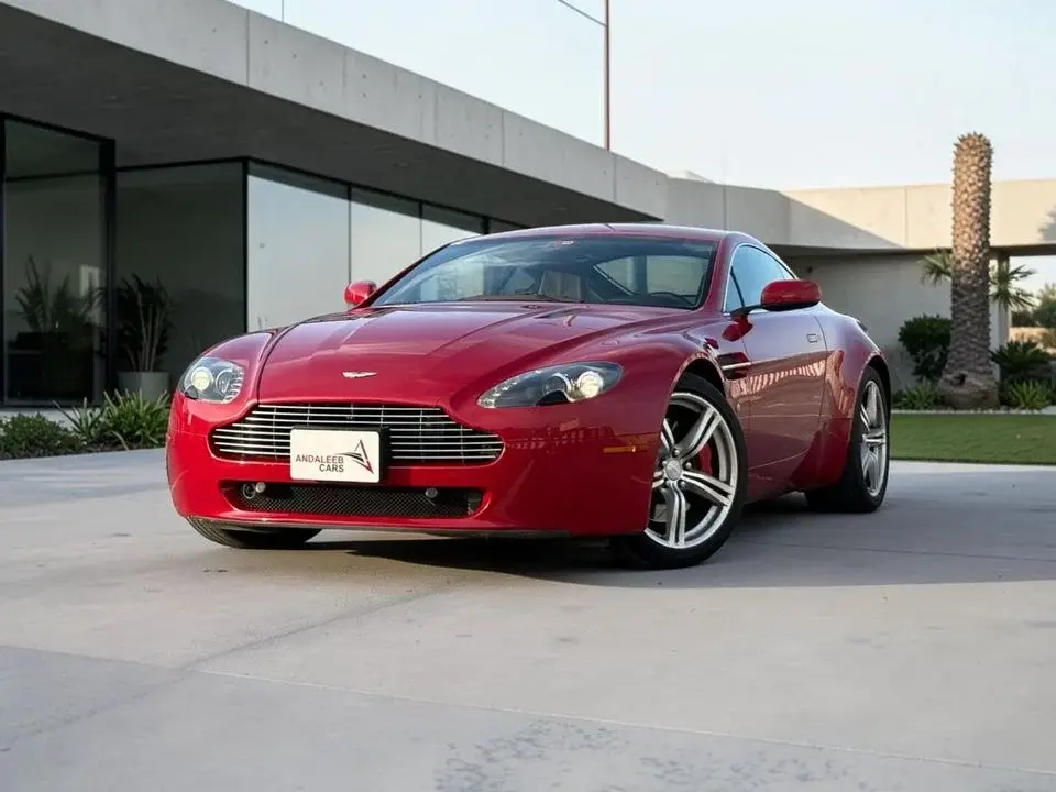 Aston Martin Vantage ASTON MARTIN VANTAGE 4.7L V8 2009 GCC SPECS