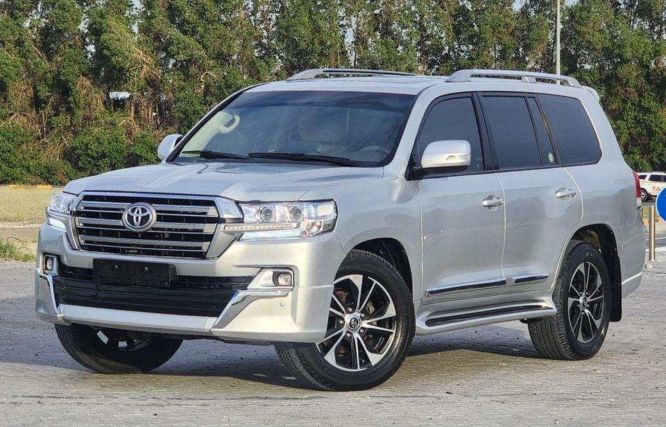 Toyota Land Cruiser GX.R V6