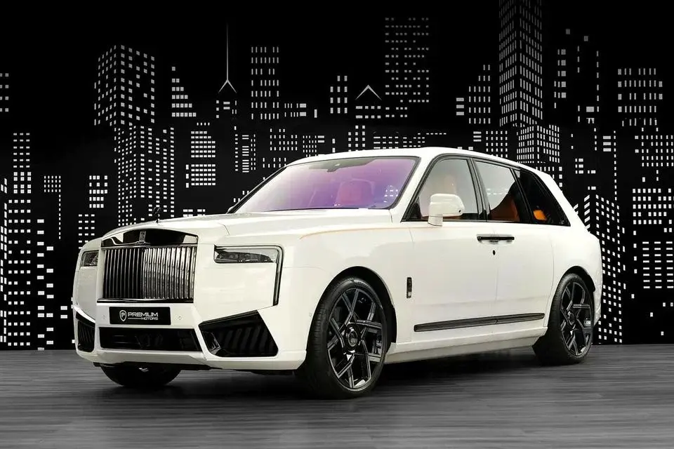 Rolls-Royce Cullinan ROLLS ROYCE CULLINAN BLACK BADGE GCC SPECS DEALER WARRANTY + SERVICE CONTRACT