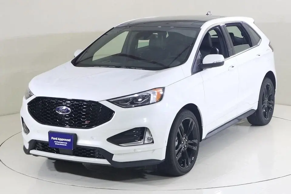 Ford Edge ST SST422/ FREE Insurance + Registration/ AL TAYER MOTORS AL QOUZ SHOWROOM