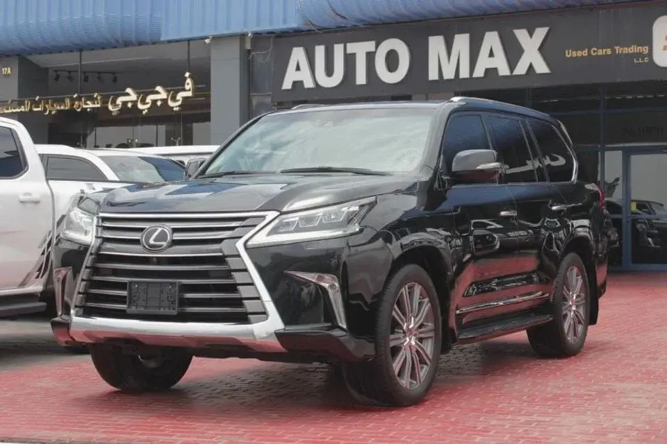 Lexus LX 570 Platinum 5.7L, GCC, FULL-SERVICE HISTORY AVAILABLE