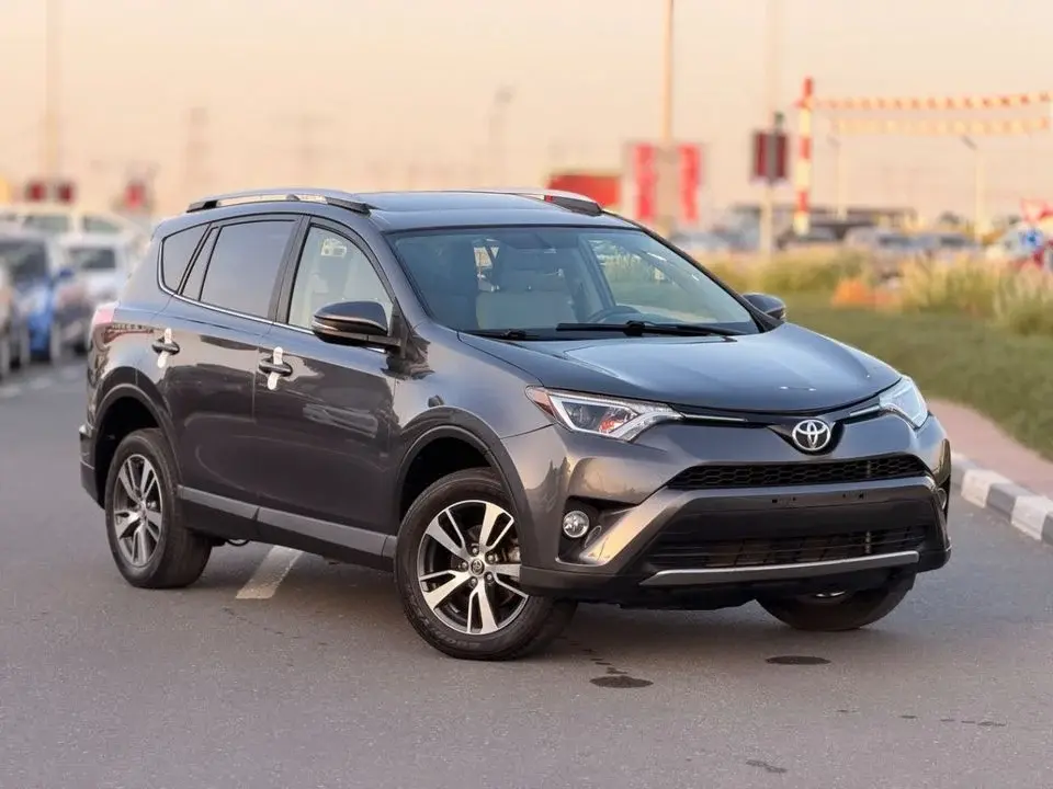 Toyota RAV4 XLE Full option