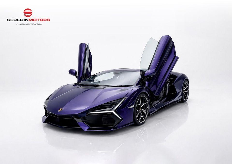 Lamborghini Revuelto
