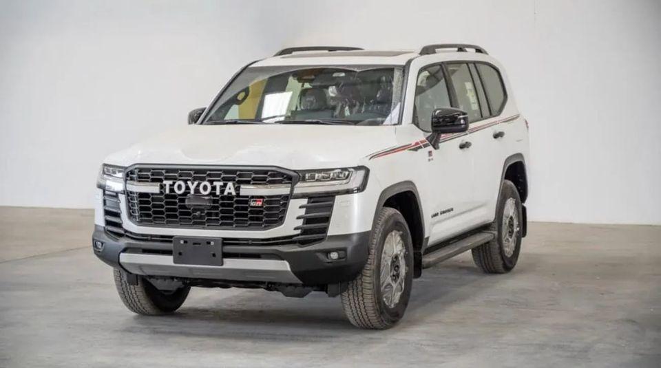 Toyota Land Cruiser LAND CRUISER GR SPORT 3.3L DIESEL 2026