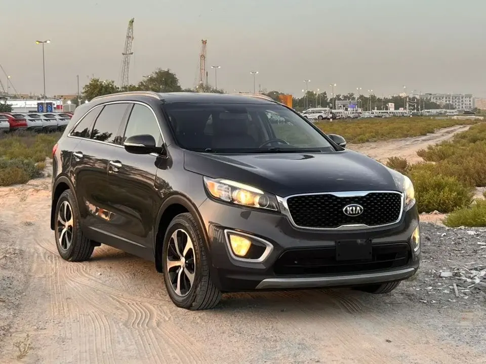 Kia Sorento 2018 Kia Sorento Ex MidOption Full Automatic - 3.3L V6 - Rear Camera & Sensor - Leather Seat - Auto