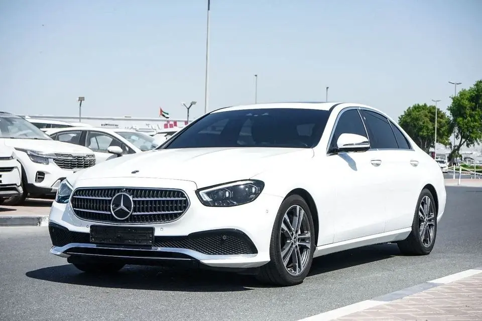 Mercedes-Benz E 350 Engine: 2.0L Turbocharged Inline-4 Engine (E350 AMG Dynamic spec commonly)