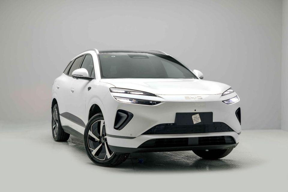 BYD Sealion 06 Navigation Plus - White Inside Black Export Only