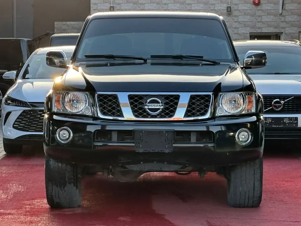 Nissan Patrol Safari 4.8L (4800 CC) - 6-cylinder VTC