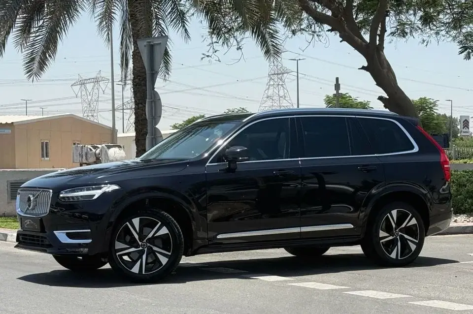 Volvo XC90 B5 2.0T NEW ARRIVAL VOLVO XC90 B5 2024 GCC 7 SEATER UNDER WARRANTY FULL SERVICE HISTORY ORIGINAL PAI