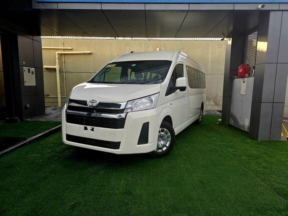 Toyota Hiace GL PASSENGER/ PATROL MANUAL/ 3.5 V6/ LOW MILEAGE
