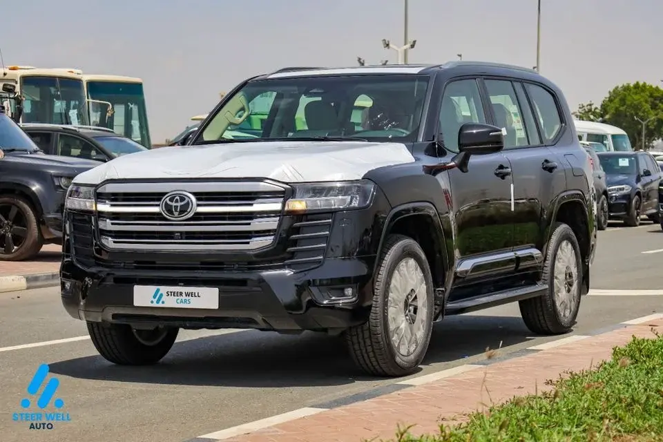 Toyota Land Cruiser LC300 GXR 4.0L V6 GCC Specs Full Safety Package 4WD Premium Features Export Only