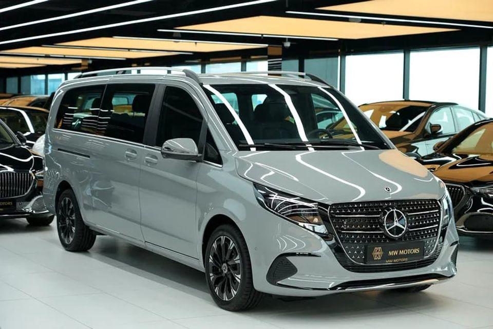 Mercedes Maybach V Class Maybach Mercede-Benz V 300 AVANTGARDE GCC 0km Agency Warranty 360 View 64 colors Ambeint Lights