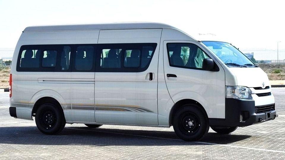 Toyota Hiace TOYOTA HIACE 2.5L TURBO DIESEL 15 SEATER H.ROOF MT 2025