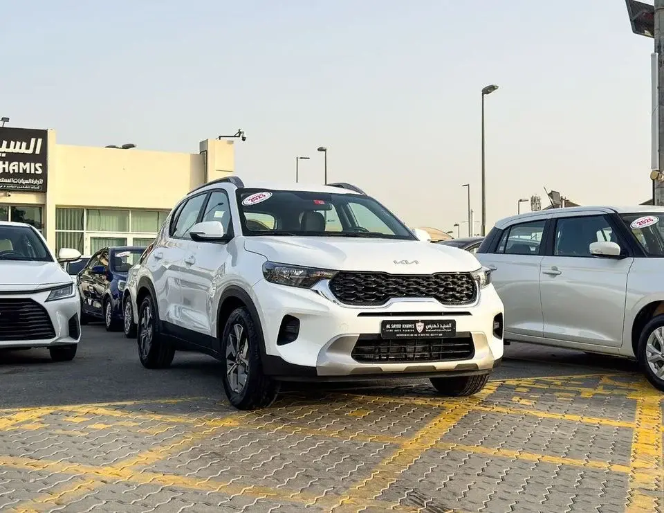 Kia Sonet GL EX 1.5L Kia Sonet 1.5 L 2023 GCC Original Paint Accident-Free In Excellent Condition