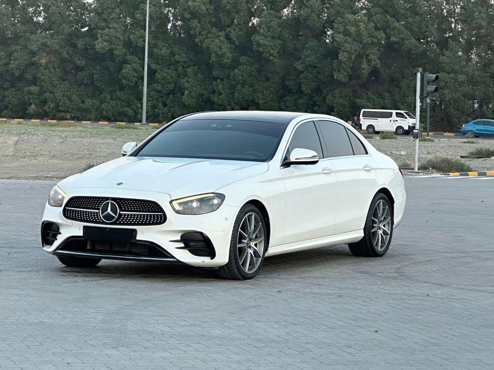 Mercedes-Benz E300 Premium + 2.0L