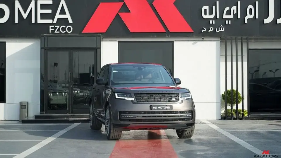 Land Rover Range Rover HSE P400 3.0L V6 charente grey 2026 MY Export Only