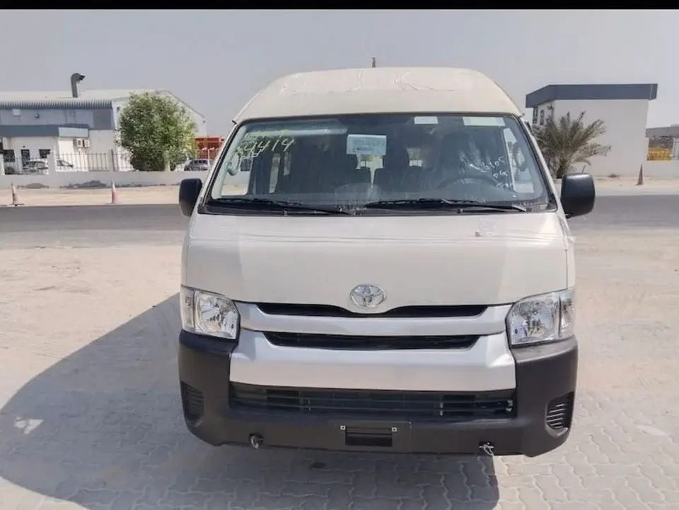 Toyota Hiace TOYOTA HIACE HIGH ROOF DIESEL 2.5L